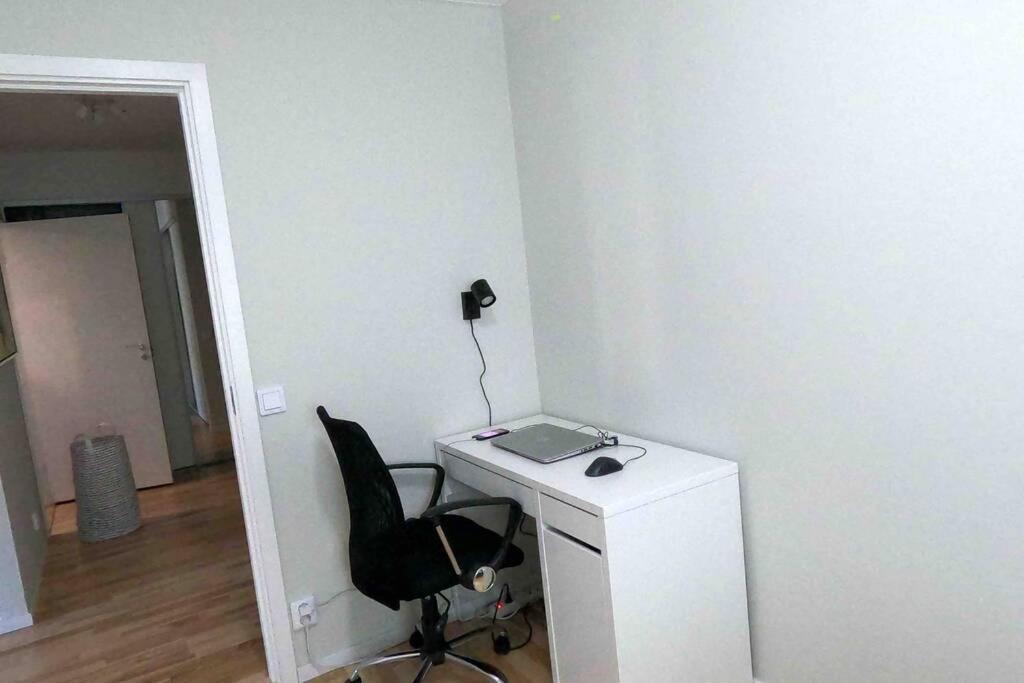 Homestay - Private Room In An Apartment Göteborg Dış mekan fotoğraf
