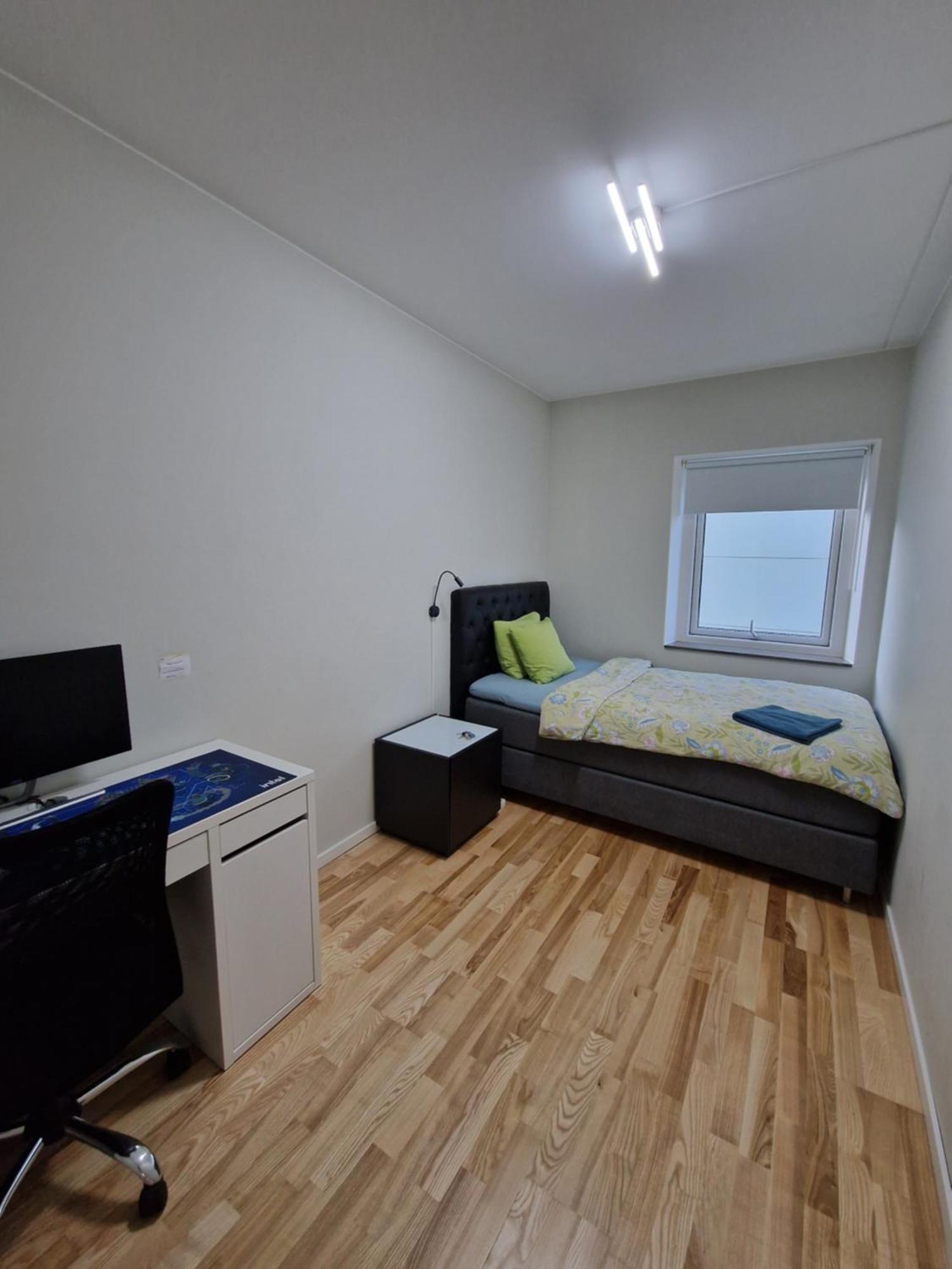 Homestay - Private Room In An Apartment Göteborg Dış mekan fotoğraf